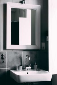 Spegel i badrum